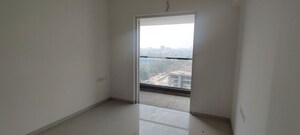 Room in 2 BHK Apartment at Kohinoor Zen Estate, Kharadi – for Rent