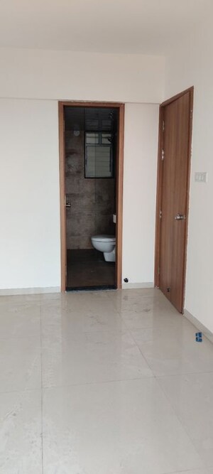 Room in 2 BHK Apartment at Kohinoor Zen Estate, Kharadi – for Rent