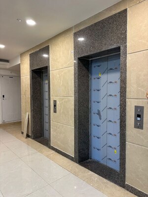 Building Lobby in 3 BHK Builder Floor at Omaxe New Chandigarh, North Mullanpur – for Rent