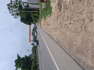   Plot at DLF Garden City, Mohanlalganj – for Sale