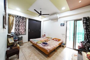 Bedroom in 3 BHK Apartment at Maninagar – for Sale