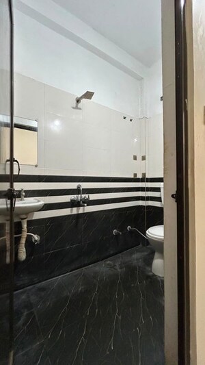 Kitchen in 1 BHK Builder Floor at Vijay Nagar – for Rent