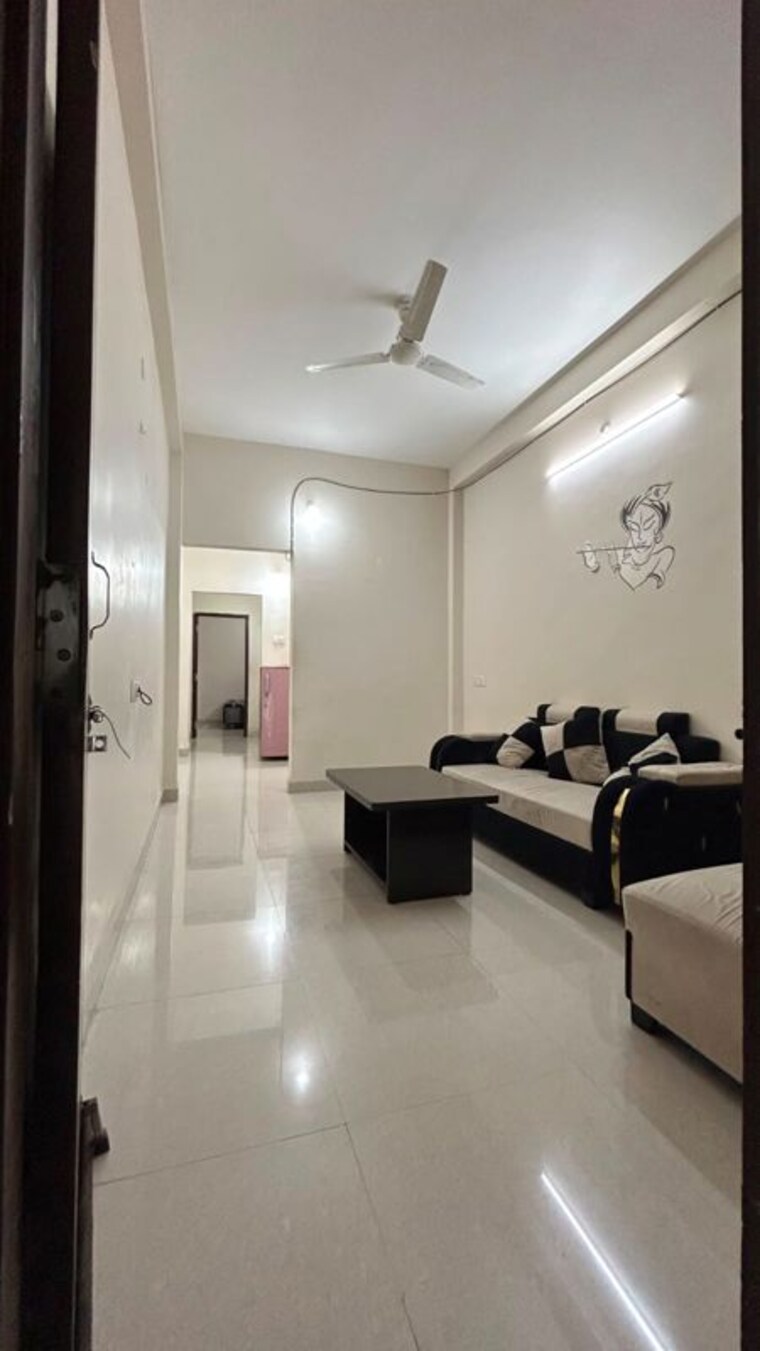 Team Area, vijay nagar 1 Bedroom 400 Sq.Ft. Builder Floor In Vijay Nagar Indore 10586839