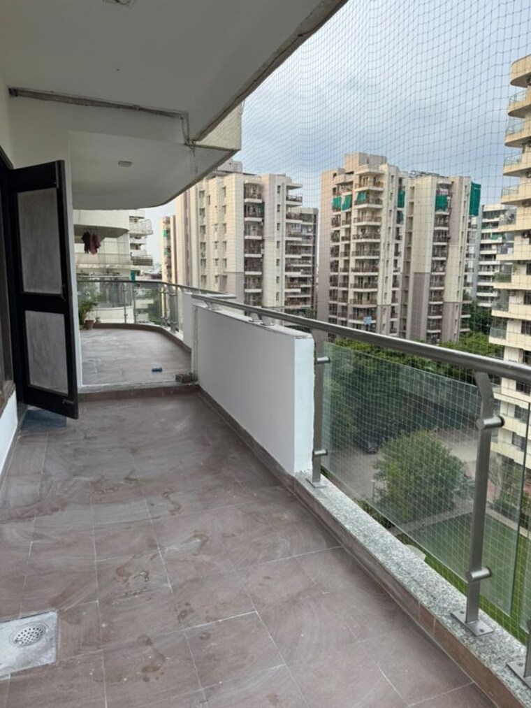 Balcony, lord-krishna-apartment 4 Bedroom 3200 Sq.Ft. Apartment In Sector 43 Gurgaon 10586829