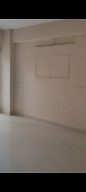 Room in 3 BHK Apartment at Oxirich Avenue, Ahinsa Khand 2 – for Sale
