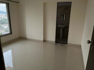 Room in 1 BHK Apartment at Rajhem JVLR 60, Andheri East – for Rent
