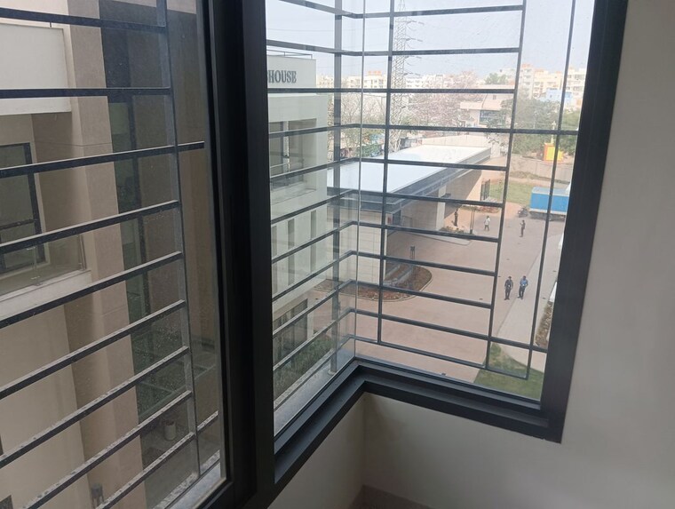 Balcony, sobha-lake-garden 3 Bedroom 1765 Sq.Ft. Apartment In Kr Puram Bangalore 10586487