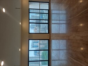 Room in 4 BHK Apartment at DLH Sorrento, Veera Desai Road – for Sale