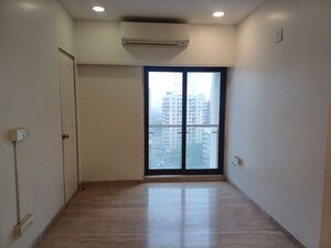 Room in 4 BHK Apartment at DLH Sorrento, Veera Desai Road – for Sale