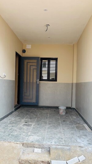 Room in 3 BHK Villa at Kingson Green Villa Phase 2, Panchsheel Green – for Sale