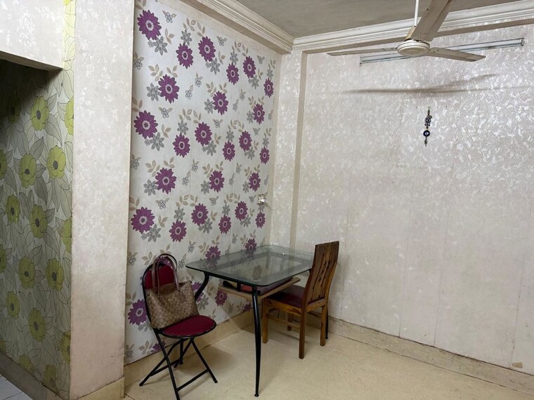 Bathroom, neel-ganga-apartments 1 Bedroom 450 Sq.Ft. Apartment In Lower Parel Mumbai 10586897