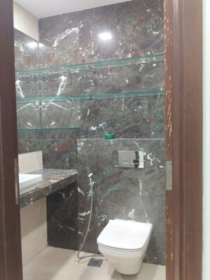 Furnished Amenities in 2 BHK Apartment at Transcon Triumph Tower, Andheri West – for Sale