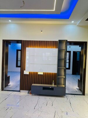3 BHK Builder Floor For Sale in Pitampura