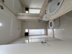 Bathroom in 2.5 BHK Apartment at Hiranandani Meadows, Manpada – for Rent