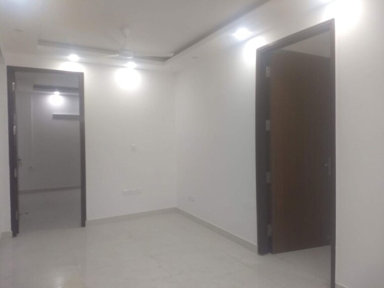 Room, freedom fighters enclave 2 Bedroom 1000 Sq.Ft. Builder Floor In Freedom Fighters Enclave Delhi 10586892