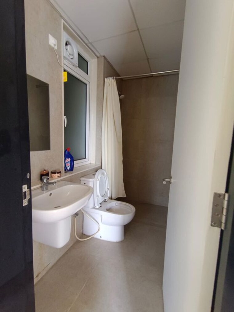 Bathroom, tata-serein 2 Bedroom 1050 Sq.Ft. Apartment In Pokhran Road No Two Thane 10586935