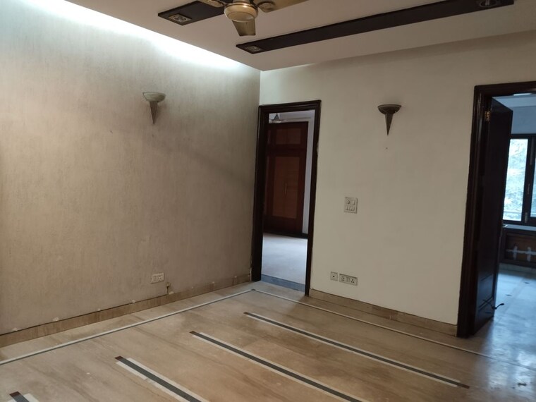 Room, sarita vihar 1 Bedroom 750 Sq.Ft. Builder Floor In Sarita Vihar Delhi 10586922