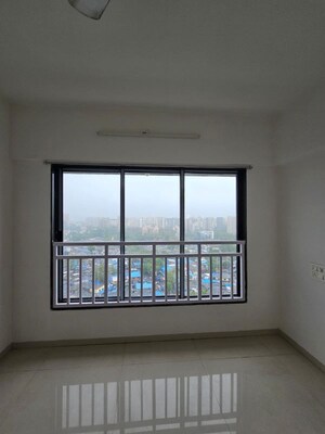 Room in 2 BHK Apartment at Sheth Auris Serenity Tower 3, Malad West – for Rent