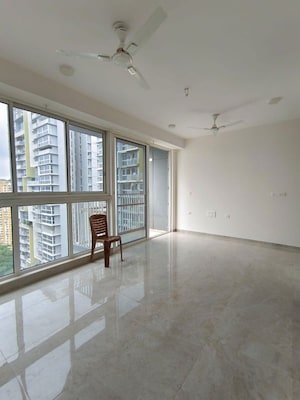Room in 2 BHK Apartment at Tata Serein, Pokhran Road No Two – for Rent