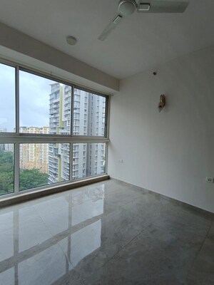 Room in 2 BHK Apartment at Tata Serein, Pokhran Road No Two – for Rent