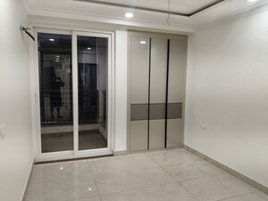 Room in 3 BHK Apartment at Sushma Valencia, International Airport Road – for Rent