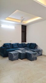 2 BHK 1000 Sq.Ft. Builder Floor in Paryavaran Complex