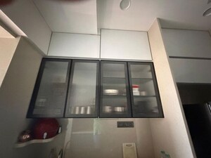 Furnished Amenities in 2 BHK Apartment at Kalpataru Radiance, Goregaon West – for Rent