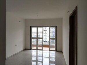 Room in 4 BHK Apartment at Kohinoor Viva Pixel, Dhanori – for Rent