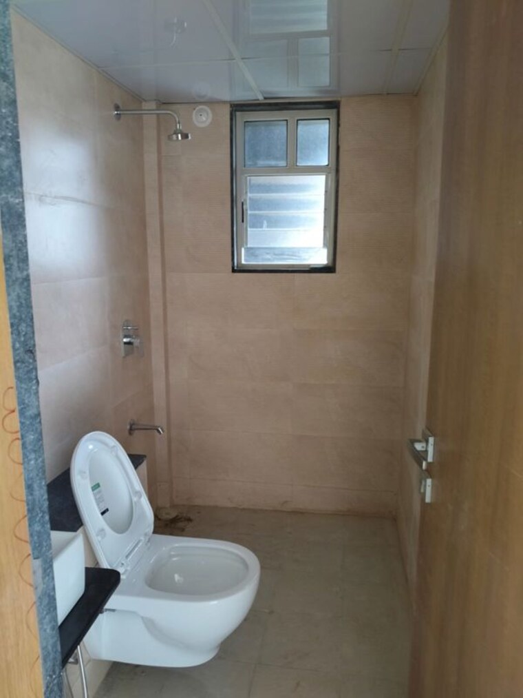 Bathroom, kohinoor-viva-pixel 4 Bedroom 1700 Sq.Ft. Apartment In Dhanori Pune 10587000