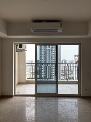 Room in 3.5 BHK Apartment at Godrej Air Sector 85, Sector 85 – for Rent
