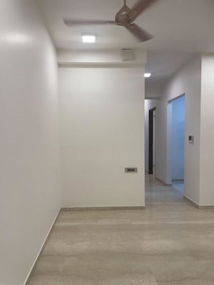 Room in 3 BHK Apartment at Omkar Alta Monte, Malad East – for Rent