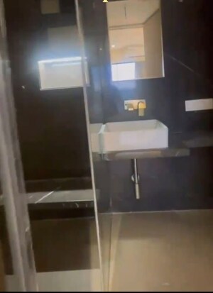 Bathroom in 3 BHK Apartment at DLH Legacy, Juhu – for Sale