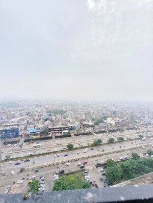 Plot Area in 1 BHK Apartment at Gaur City 2 - 14th Avenue, Sector 16c Greater Noida – for Rent