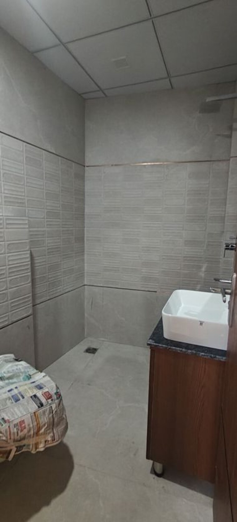 Bathroom, mandi 3 Bedroom 1100 Sq.Ft. Builder Floor In Mandi Delhi 10587079