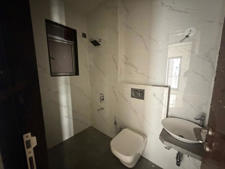 Bathroom, mangal-darshan-apartment 2 Bedroom 1300 Sq.Ft. Apartment In Bandra West Mumbai 10587069