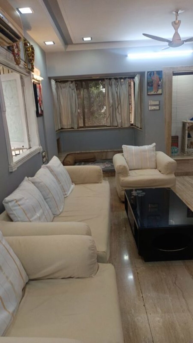 Living Room, mangal-darshan-apartment 2 Bedroom 1300 Sq.Ft. Apartment In Bandra West Mumbai 10587069