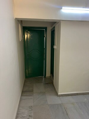 Room in 2 BHK Apartment at Mangal Darshan Apartment, Bandra West – for Rent