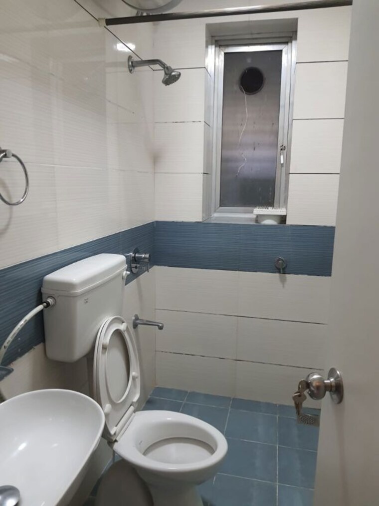 Bathroom, mangal-darshan-apartment 2 Bedroom 1300 Sq.Ft. Apartment In Bandra West Mumbai 10587069