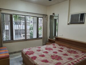 Bedroom in 2 BHK Apartment at Mangal Darshan Apartment, Bandra West – for Rent