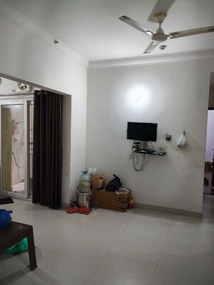 Living Room in 2.5 BHK Apartment at Trident Embassy, Sector 1 Greater Noida – for Sale