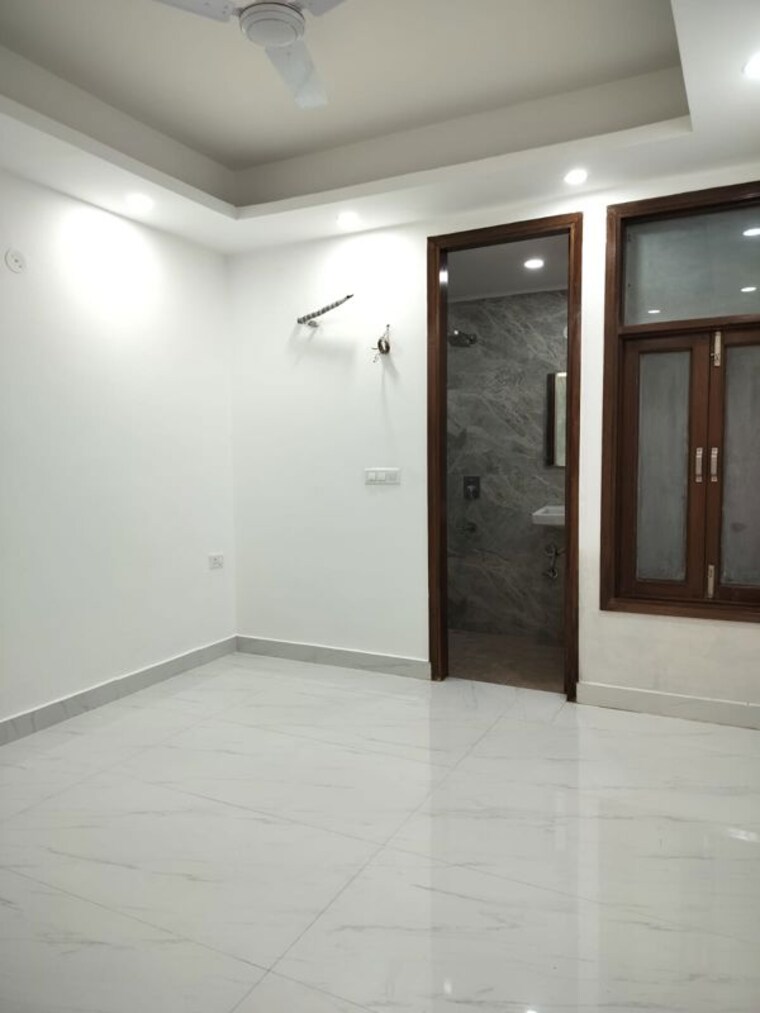 Room, paryavaran complex 2 Bedroom 1000 Sq.Ft. Builder Floor In Paryavaran Complex Delhi 10587092