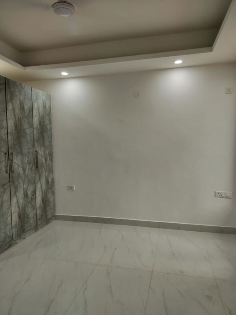 Room, paryavaran complex 2 Bedroom 1000 Sq.Ft. Builder Floor In Paryavaran Complex Delhi 10587092