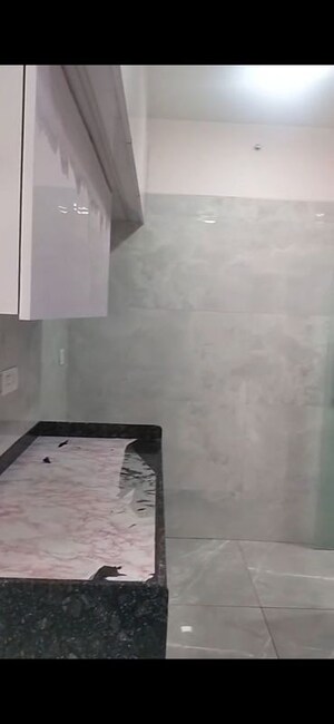 Room in 3 BHK Apartment at Hubtown The Premiere, Andheri West – for Rent