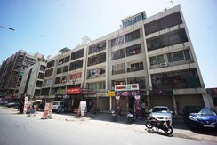 Retail Shop For Sale in Chandkheda