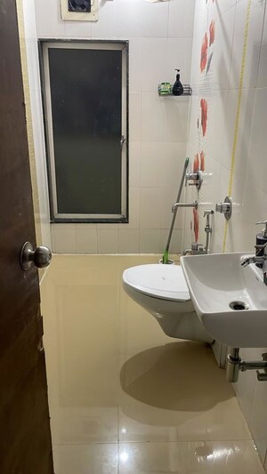 Team Area in 1 BHK Apartment at Dosti Daffodil, Wadala East – for Rent