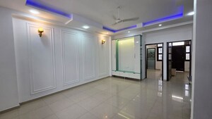 2 BHK Apartment For Sale in Pir Machalla