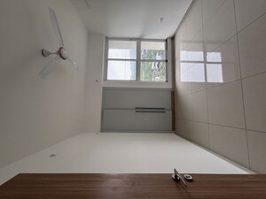Room in 1 BHK Apartment at Shruti Garden CHS, Manorama Nagar – for Rent
