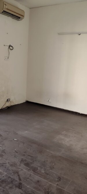 Room in 3 BHK Apartment at Puri Pranayam, Sector 82 – for Sale
