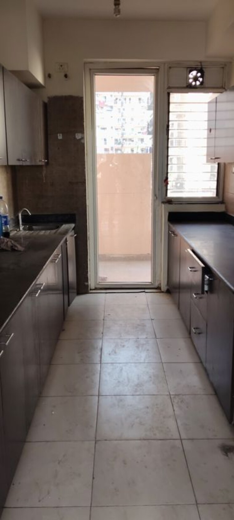 Kitchen, puri-pranayam 3 Bedroom 1857 Sq.Ft. Apartment In Sector 82 Faridabad 10587177