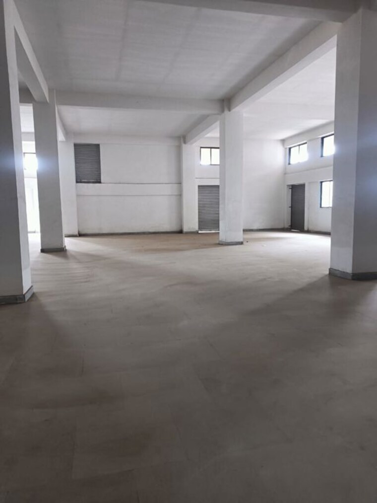 Room, vasai east Commercial Warehouse 6500 Sq.Ft. In Vasai East Palghar 10587197